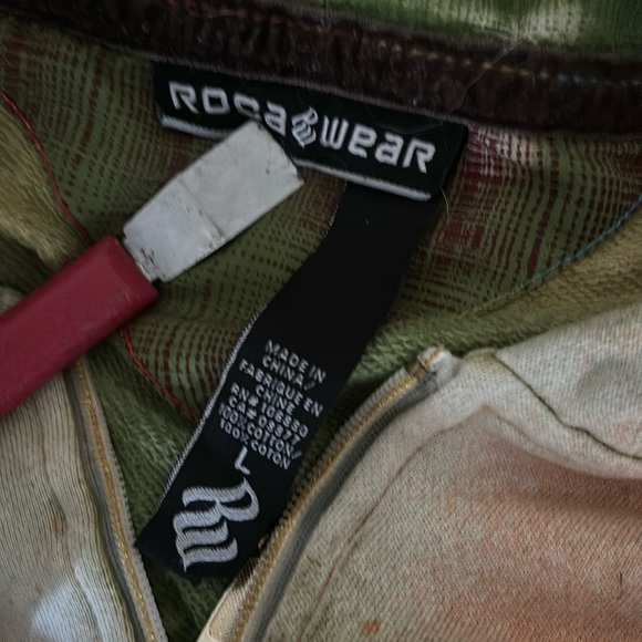 Roca wear zip up hoodie - Picture 4 of 4